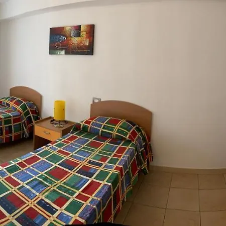 - Nettuno Apartamento